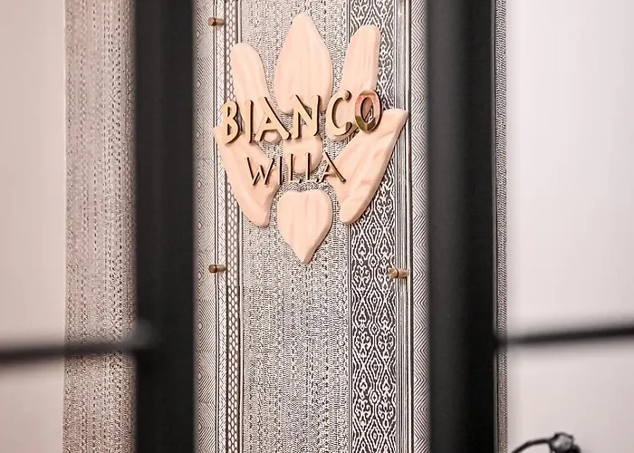 Bianco منزل للإقامة