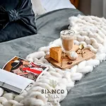 Bianco Δωμάτια σε οικογενειακή κατοικία *