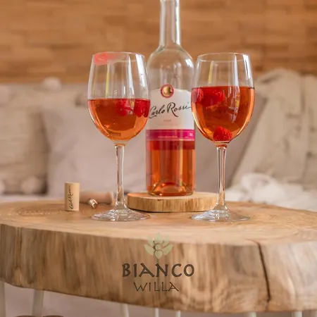 Bianco Homestay