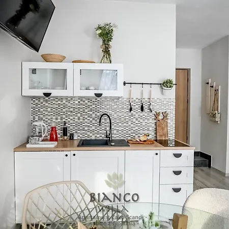 Bianco *