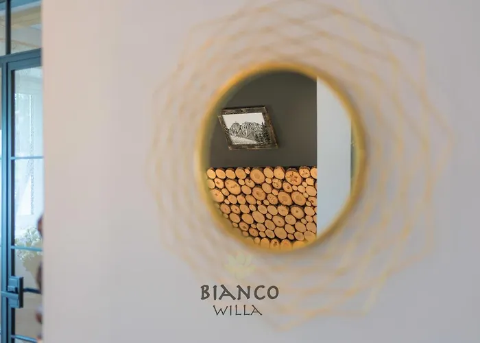 Bianco Δωμάτια σε οικογενειακή κατοικία *